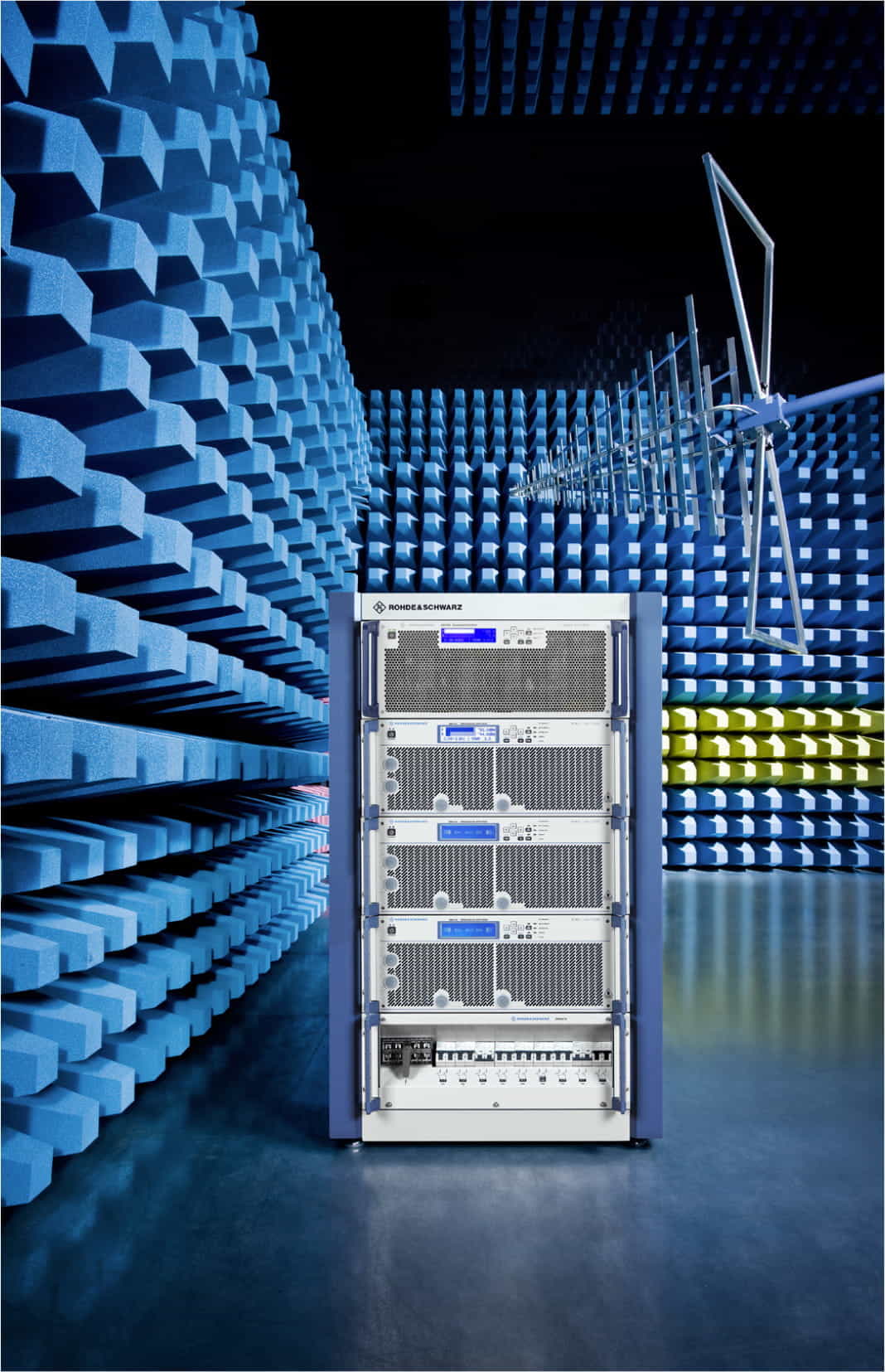 Amplificadores de radio frecuencia de banda ancha